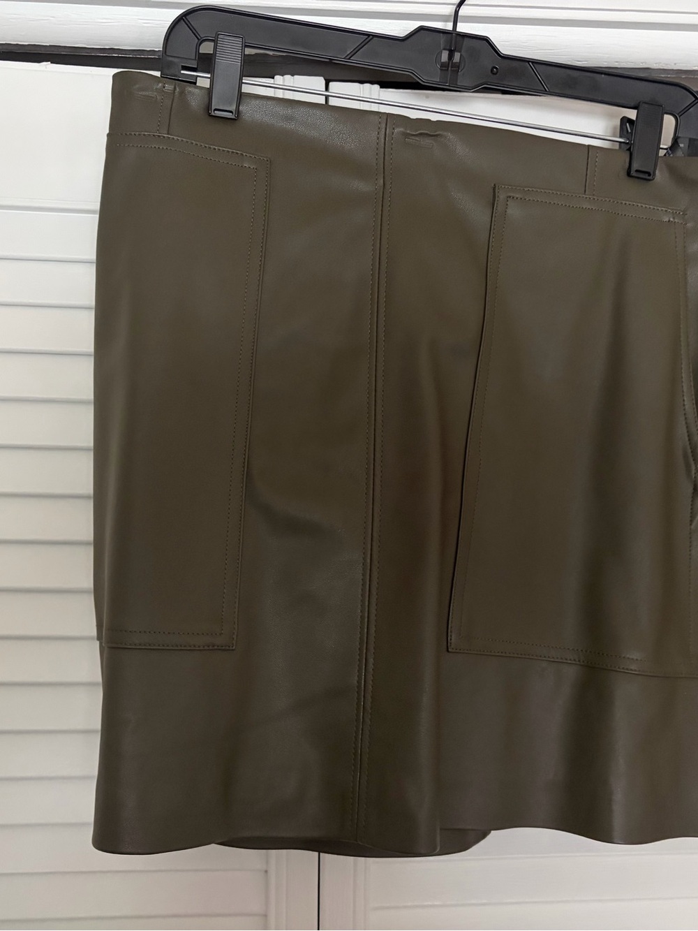 NWT OLIVE GREEN SKIRT